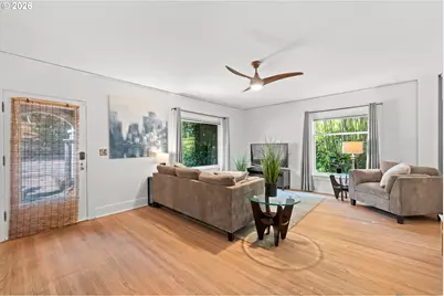 7738 SW 31st Ave, Portland, OR 97219 - Photo 9
