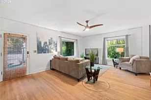 7738 SW 31st Ave, Portland, OR 97219 - Photo 9
