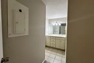 7612 SW Cresmoor Dr, Beaverton, OR 97008 - Photo 11