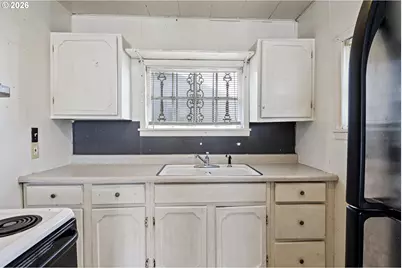 215 E 2nd Ave, Riddle, OR 97469 - Photo 39