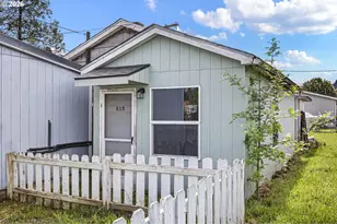 215 E 2nd Ave, Riddle, OR 97469 - Photo 31