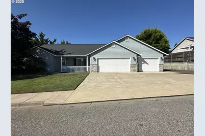 364 NW Teal St, Winston, OR 97496 - Photo 29