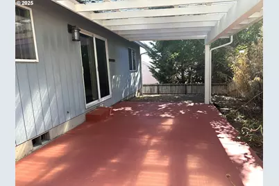 364 NW Teal St, Winston, OR 97496 - Photo 3