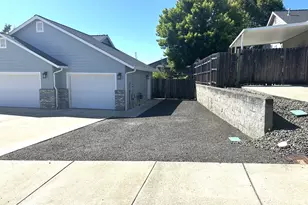 364 NW Teal St, Winston, OR 97496 - Photo 31