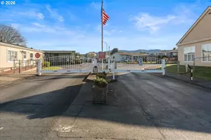 51374 SE Hoodview Dr, Scappoose, OR 97056 - Photo 39