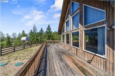 805 Luebke Rd, Toutle, WA 98649 - Photo 5