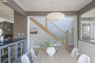 3924 SW Pasadena St, Portland, OR 97219 - Photo 9