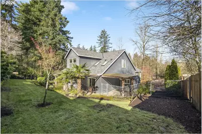 3924 SW Pasadena St, Portland, OR 97219 - Photo 43