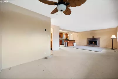 7080 SW Taylors Ferry Rd, Portland, OR 97223 - Photo 9