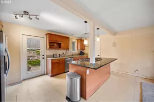 7080 SW Taylors Ferry Rd, Portland, OR 97223 - Photo 5