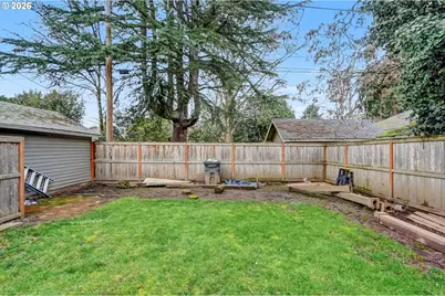 1050 Summer St, Salem, OR 97301 - Photo 31