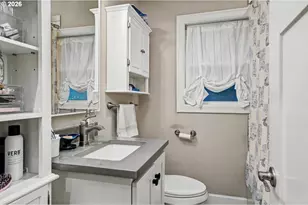 1050 Summer St, Salem, OR 97301 - Photo 17