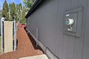 374 Nursery Ct, Eugene, OR 97402 - Photo 29
