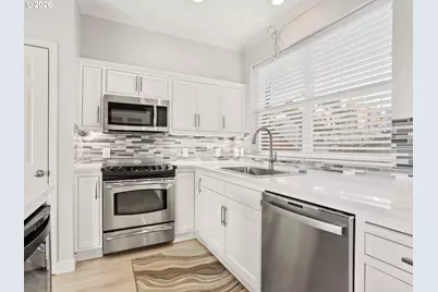 758 SE Fairwinds Loop, Vancouver, WA 98661 - Photo 5