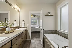 17468 SW Roger Ln, Beaverton, OR 97078 - Photo 23