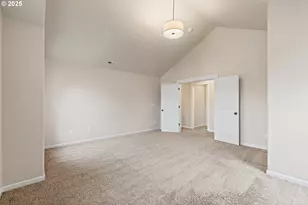 17468 SW Roger Ln, Beaverton, OR 97078 - Photo 27