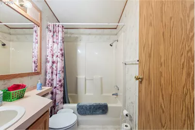 118 NW Cordelia Ct, Roseburg, OR 97471 - Photo 33