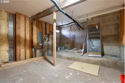 2415 E 6th St, Vancouver, WA 98661 - Photo 29