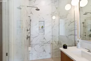 2415 E 6th St, Vancouver, WA 98661 - Photo 15