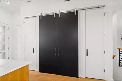 2415 E 6th St, Vancouver, WA 98661 - Photo 9