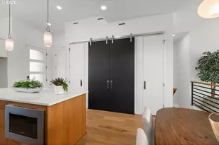 2415 E 6th St, Vancouver, WA 98661 - Photo 11