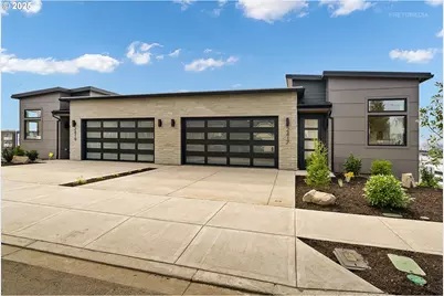 2415 E 6th St, Vancouver, WA 98661 - Photo 1