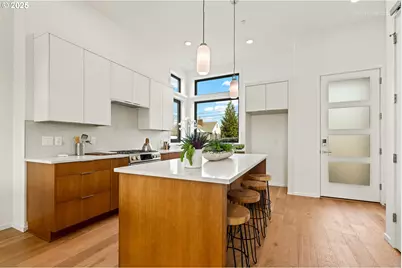 2415 E 6th St, Vancouver, WA 98661 - Photo 5