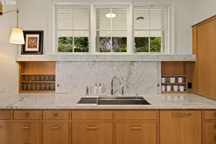 875 W 36th Ave, Eugene, OR 97405 - Photo 23