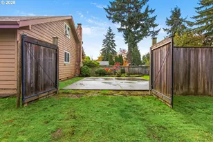 2423 Benson Ln, Eugene, OR 97408 - Photo 35