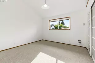 2423 Benson Ln, Eugene, OR 97408 - Photo 15