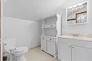 2423 Benson Ln, Eugene, OR 97408 - Photo 33