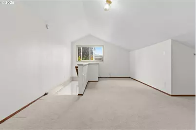 2423 Benson Ln, Eugene, OR 97408 - Photo 31