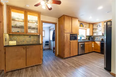 2 S College St, Joseph, OR 97846 - Photo 7