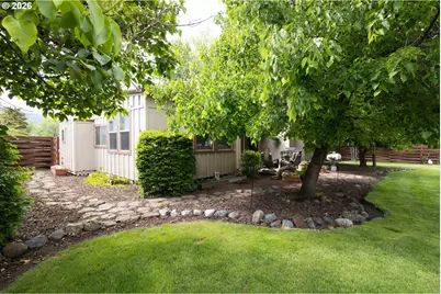 2 S College St, Joseph, OR 97846 - Photo 23
