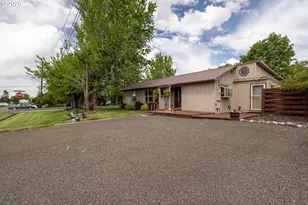 2 S College St, Joseph, OR 97846 - Photo 21