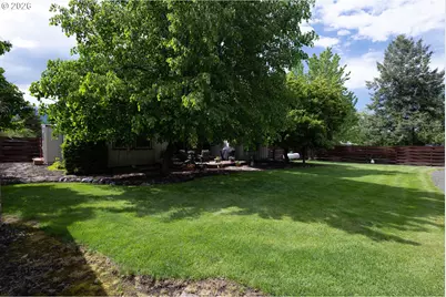 2 S College St, Joseph, OR 97846 - Photo 29