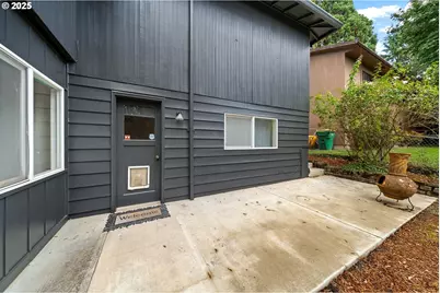 7130 SW Shady Ln, Portland, OR 97223 - Photo 33