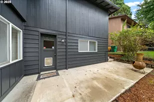 7130 SW Shady Ln, Portland, OR 97223 - Photo 33