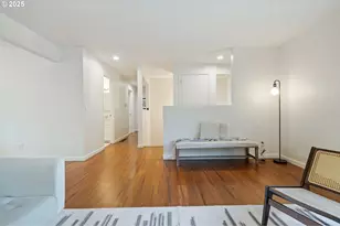 7130 SW Shady Ln, Portland, OR 97223 - Photo 7