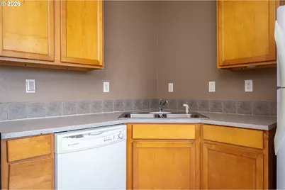 6710 SE 81st Ave, Portland, OR 97206 - Photo 7