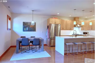 123 S Hemlock St #204, Cannon Beach, OR 97110 - Photo 11