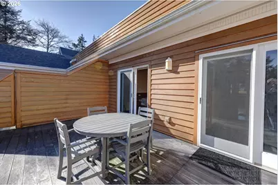 123 S Hemlock St #204, Cannon Beach, OR 97110 - Photo 23