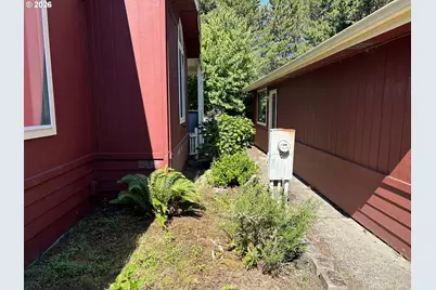 88282 Elmont Dr, Florence, OR 97439 - Photo 9
