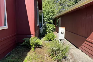 88282 Elmont Dr, Florence, OR 97439 - Photo 9