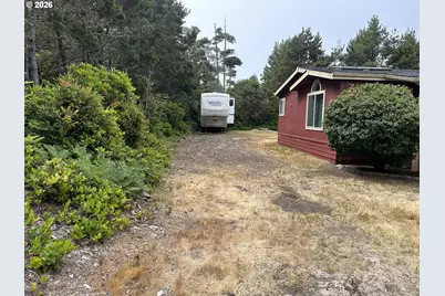 88282 Elmont Dr, Florence, OR 97439 - Photo 5