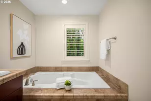4661 Trillium Woods, Lake Oswego, OR 97035 - Photo 21