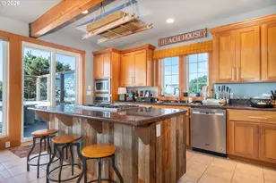 380 Pearl St, Lincoln Beach, OR 97388 - Photo 17