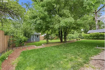 17625 SE Rose St, Milwaukie, OR 97267 - Photo 35