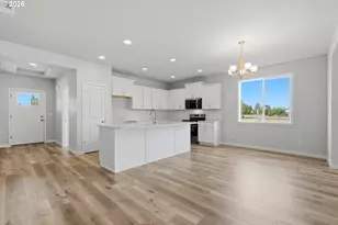 619 S 5th St, Carlton, OR 97111 - Photo 9
