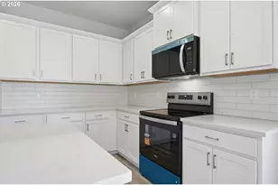 619 S 5th St, Carlton, OR 97111 - Photo 13